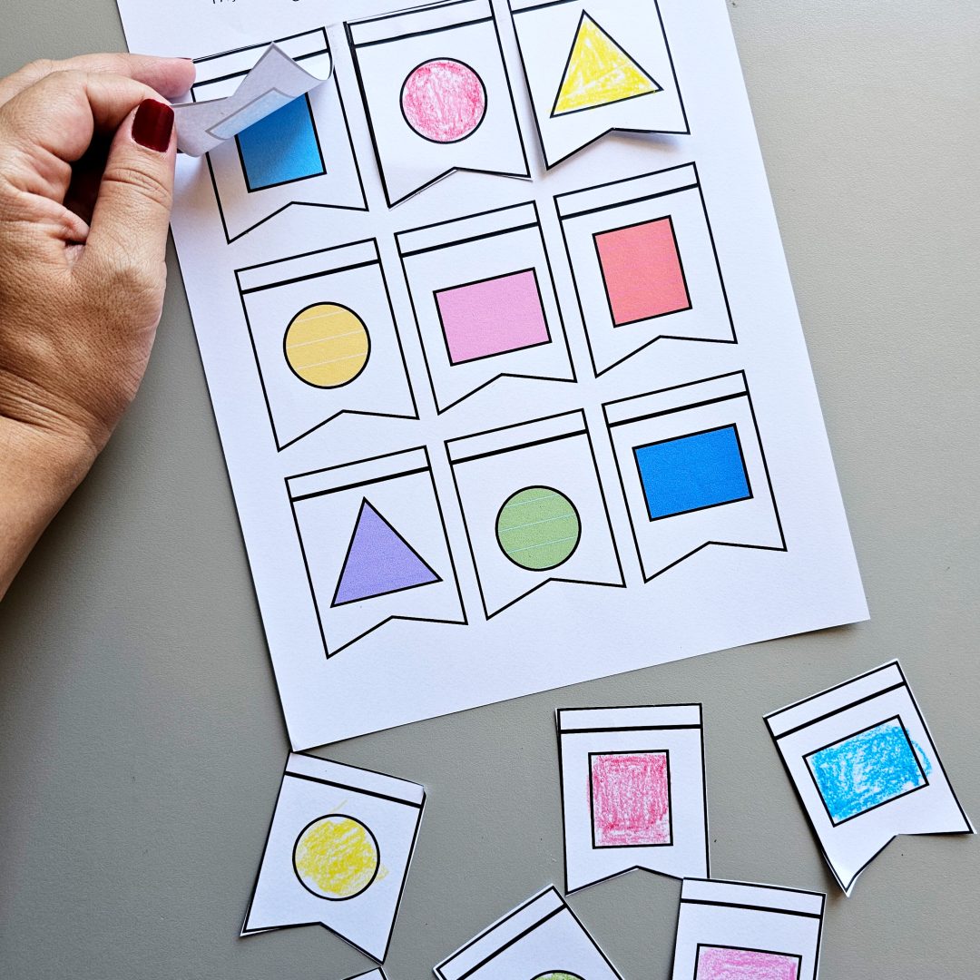 Bandeirinhas das formas geométricas