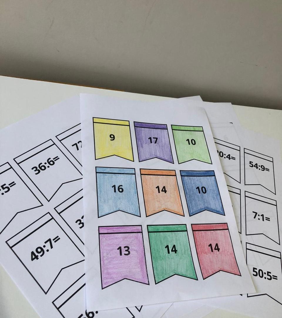 Bandeirinhas da divisão