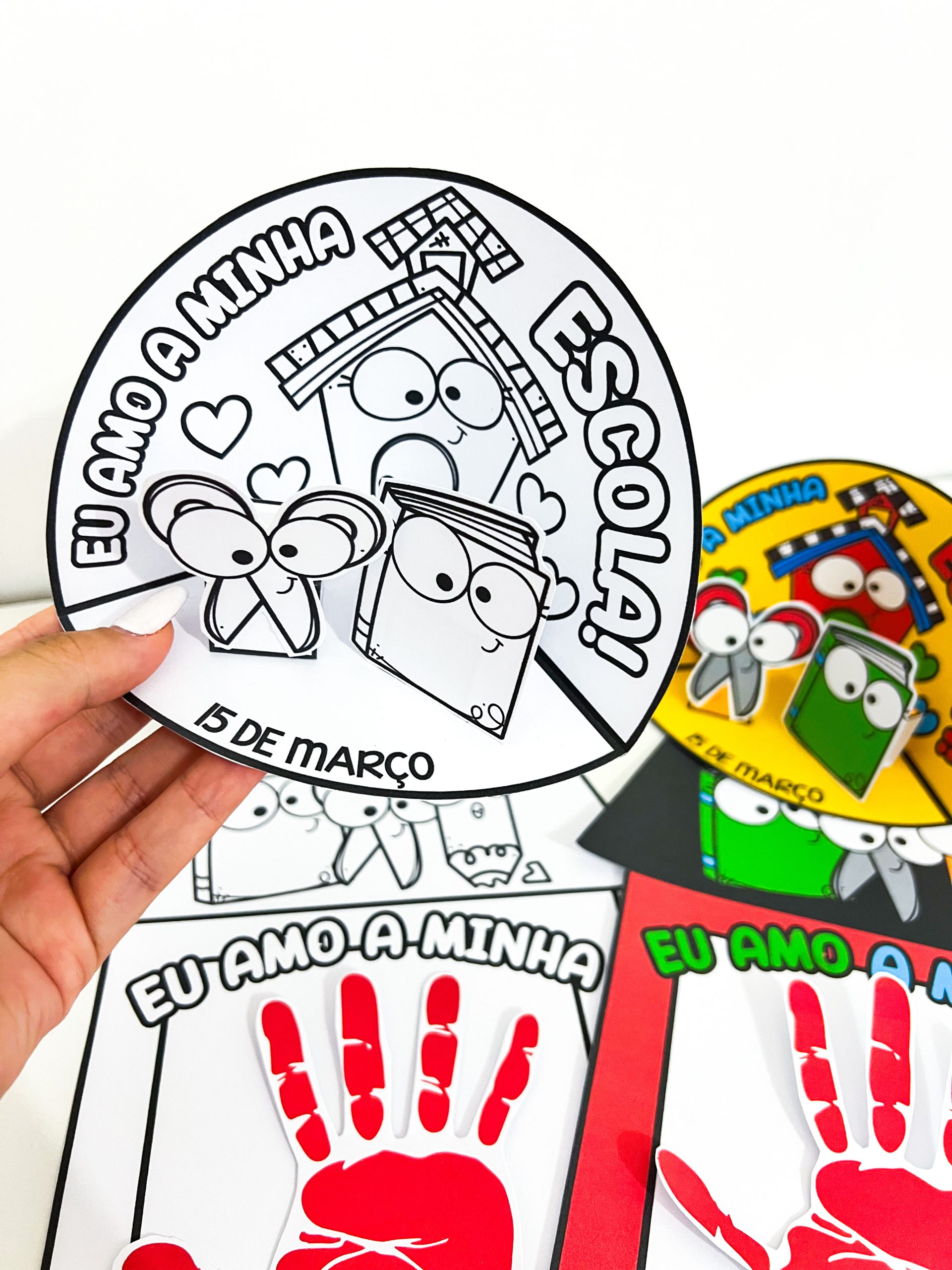cenário 3D dia da escola - Imagem 4